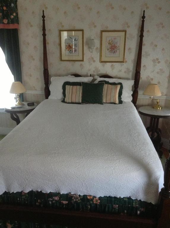 Newport Rose Cottage Room photo